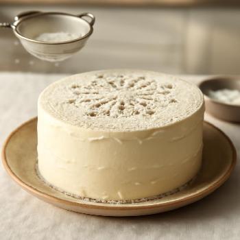 Powdered Sugar Stencil Cake