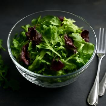 What is mesclun salad?