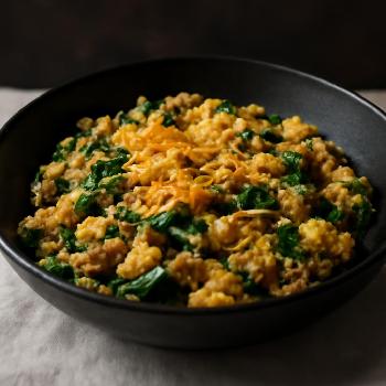 Keto Sausage and Spinach Scramble