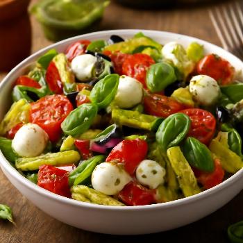 Layered Pasta Salad with Pesto and Mozzarella
